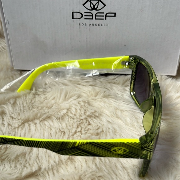 DEEP LA DPLS Sunglasses Sunnies w/ Origami Case + Free Tote! - Picture 4 of 16